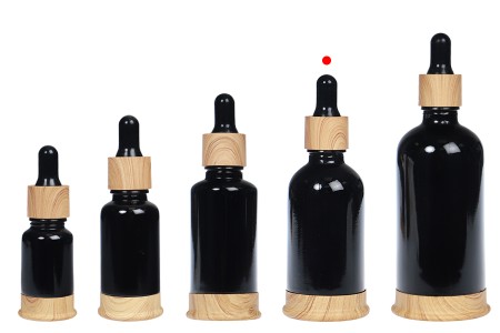 Staklena crna bočica 50mL sa pipetom, plastičnim prstenom i osnovom u dezenu drveta-grupa_slika