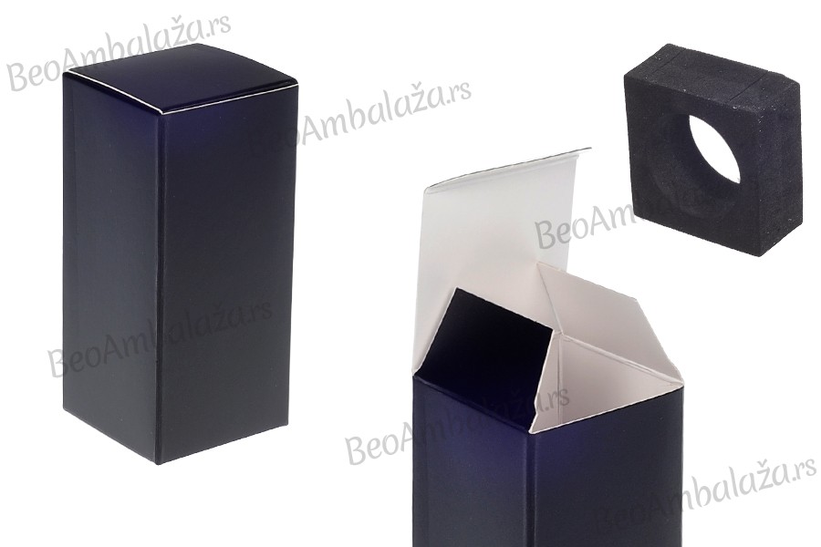 Kartonska kutija (500 gr) 65x65x140 mm u crnoj mat boji sa unutrašnjom penastom osnovom, za flašice prečnika 44 mm - 20 kom.