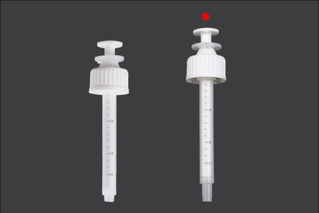 Plastični dozator za bočice PP18 od 30 mL-grupa_slika