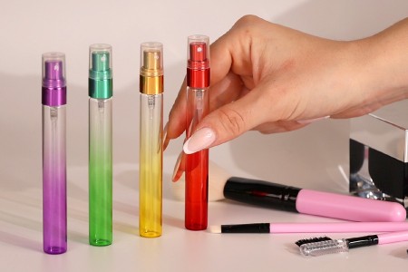 Staklena ombre flašica za parfeme 10mL sa aluminijumskim sprejom u više boja i zatvaračem - 6 kom-grupa_slika