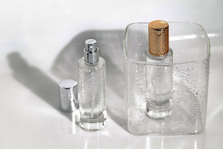 Bočica za parfeme 30mL providna sa sprejom i aluminijumskim poklopcem-grupa_slika