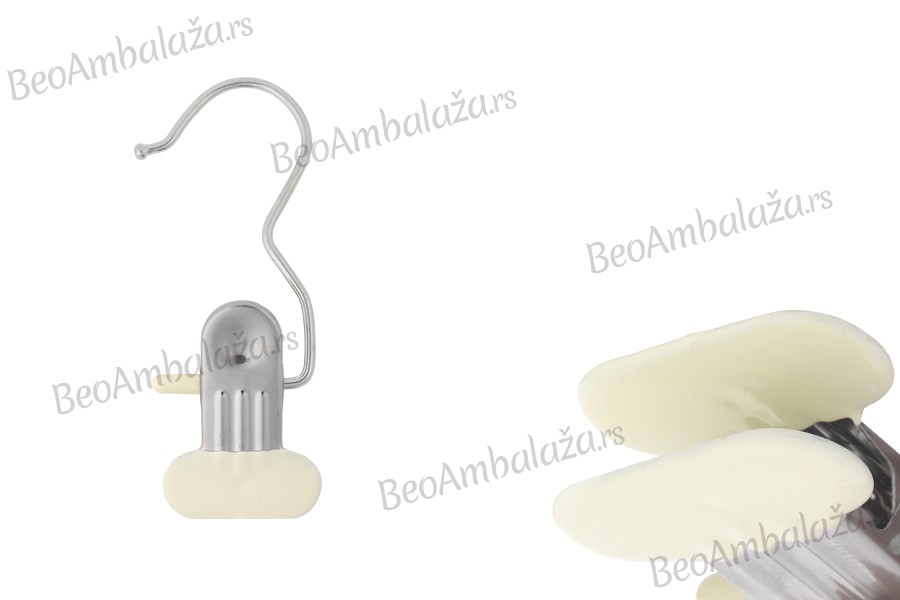 Metalna kuka sa bež klipom 110x38 mm