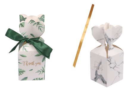 Papirna poklon kutija 50x50x120 mm sa trakom u različitim dezenima - 50 kom-slika_proizvoda