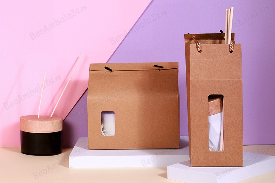 Kutija - paket za pakovanje 220x140x190mm od Kraft papira sa prozorom i ručkom od kanapa - 20 kom-grupa_slika