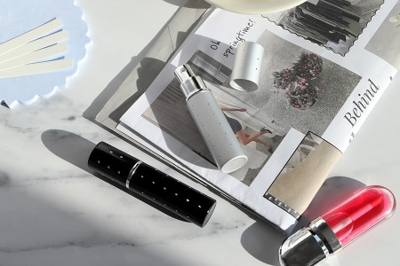 Staklena bočica 10mL sa sprejom u aluminijumskoj futroli u više boja, sa štrasom-grupa_slika