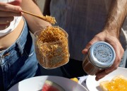 Staklena četvrtasta tegla 260mL, sa plastičnim srebrnim poklopcem i gumicom