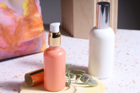 Aluminijumska pumpica PP18 za kreme sa aluminijumskim zatvaračem, u sjajno zlatnoj ili srebrnoj boji-grupa_slika