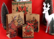 Božićna kesa sa ručkom od kanapa 240x80x330mm, u 4 dizajna - 20 kom-grupa_slika