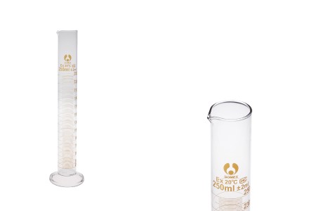 Staklena menzura 250mL-slika_proizvoda