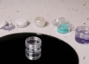 Akrilna providna kutijica 10mL sa providnim zatvaračem - 12 kom Akrilna providna kutijica 10mL sa providnim zatvaračem - 12 kom
