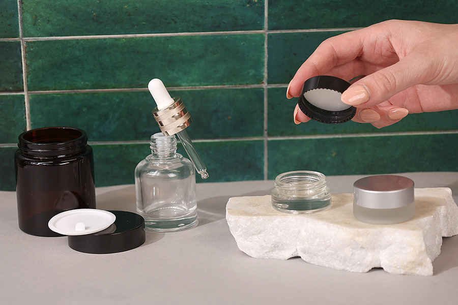 Bočica 30mL za kozmetičke preparate sa pipetom i plastičnim drenažnim elementom