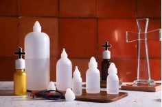 Providna plastična flašica 15mL sa krstom, za svetu vodicu 