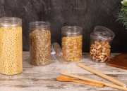 Plastična providna PET kutijica 200mL, sa zatvaračem - 12 kom Plastična providna PET kutijica 200mL, sa zatvaračem - 12 kom