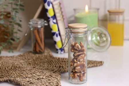 Staklena okrugla teglica 40mL sa drvenim poklopcem sa hermetičkim zatvaranjem (žicom i gumicom na poklopcu)-grupa_slika