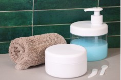Plastična kutija 500mL bela ili providna - bez zatvarača