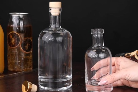 Staklena okrugla flašica 200 mL - 20 kom-grupa_slika