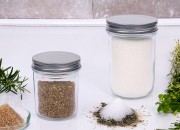 Staklena tegla 250mL sa srebrnim aluminijumskim zatvaračem - 6 kom Staklena tegla 250mL sa srebrnim aluminijumskim zatvaračem - 6 kom