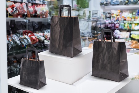 Papirna poklon kesa 180x110x200 mm u crnoj boji sa ručkom - 12 kom-grupa_slika