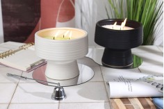 Keramička posuda 150x120 mm za sveću u beloj ili crnoj boji