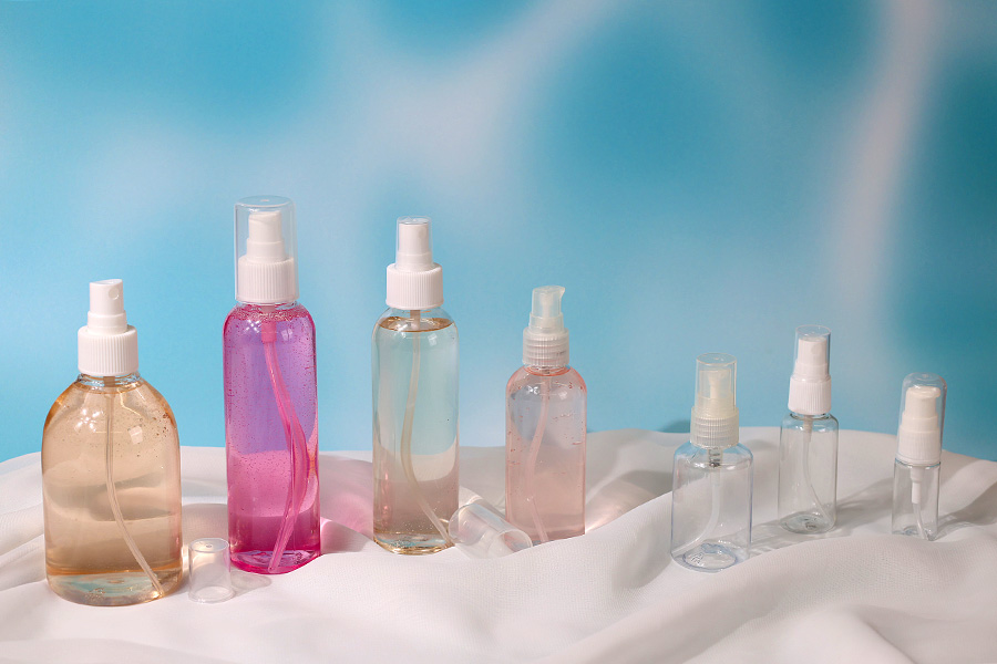 PET flašica 10mL za kreme sa pumpicom i providnim zatvaračem - 12 kom PET flašica 10mL za kreme sa pumpicom i providnim zatvaračem - 12 kom