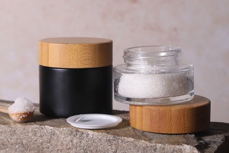 Staklena teglica 50 mL sa zatvaračem od bambusa i plastičnim međupoklopcem, u providnoj ili crnoj boji-grupa_slika
