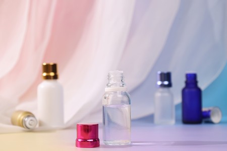 Aluminijumski sigurnosni zatvarač PP18 u raznim bojama sa unutrašnjom kapaljkom-grupa_slika