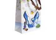 Papirna 3D poklon kesa, sa motivom "plave cipele", veličina "S", 18x8.5x25cm - 12 kom Papirna 3D poklon kesa, sa motivom "plave cipele", veličina "S", 18x8.5x25cm - 12 kom