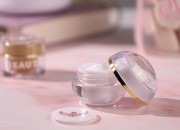 Luksuzna akrilna okrugla kutijica 5mL, sa unutrašnjom zaptivkom na poklopcu i plastičnim međupoklopcem - 12 kom-grupa_slika