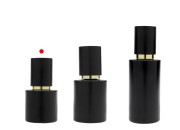 Mat crna staklena bočica od 30 mL sa zlatnim sprejom i mat crnim zatvaračem-grupa_slika
