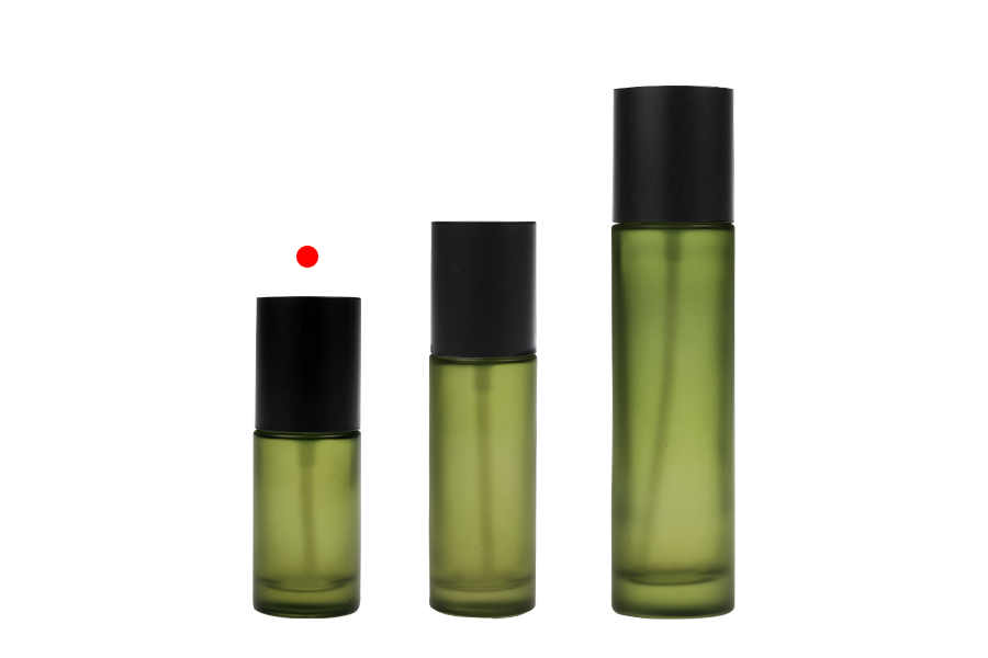 Staklena zelena mat bočica 30mL sa pumpicom za kreme i mat crnim poklopcem-grupa_slika