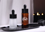 Staklena bočica od 30mL sa crnom mat pipetom i drenažnim elementom-grupa_slika