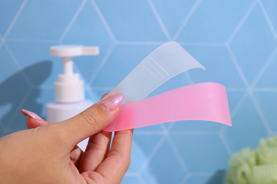 Plastična spatula 93 mm, providna ili roze boje - 12 kom Plastična spatula 93 mm, providna ili roze boje - 12 kom