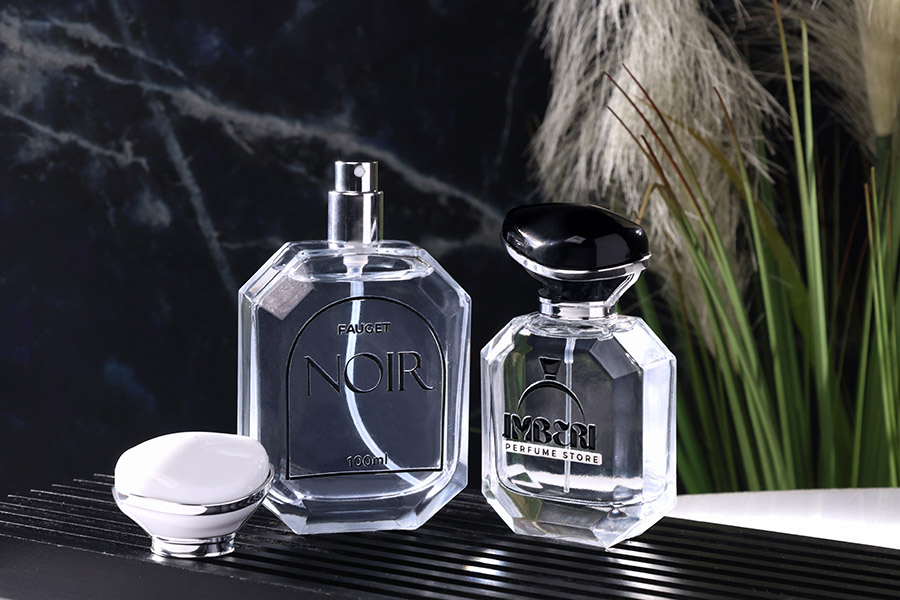 Srebrni sprej sa luksuznim poklopcem za parfemske bočice sa sigurnosnim Crimp zatvaranjem od 15 mm-grupa_slika