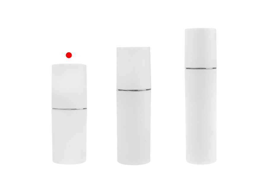 Bela MAT bočica od 30mL sa srebrnom ili zlatnom linijom, sa sprejom i belim MAT zatvaračem Bela MAT bočica od 30mL sa srebrnom ili zlatnom linijom, sa sprejom i belim MAT zatvaračem-grupa_slika