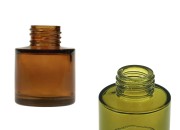 Cilindrična staklena bočica od 50 mL u karamel ili maslinastoj boji, pogodna za osveživač prostora-slika_proizvoda