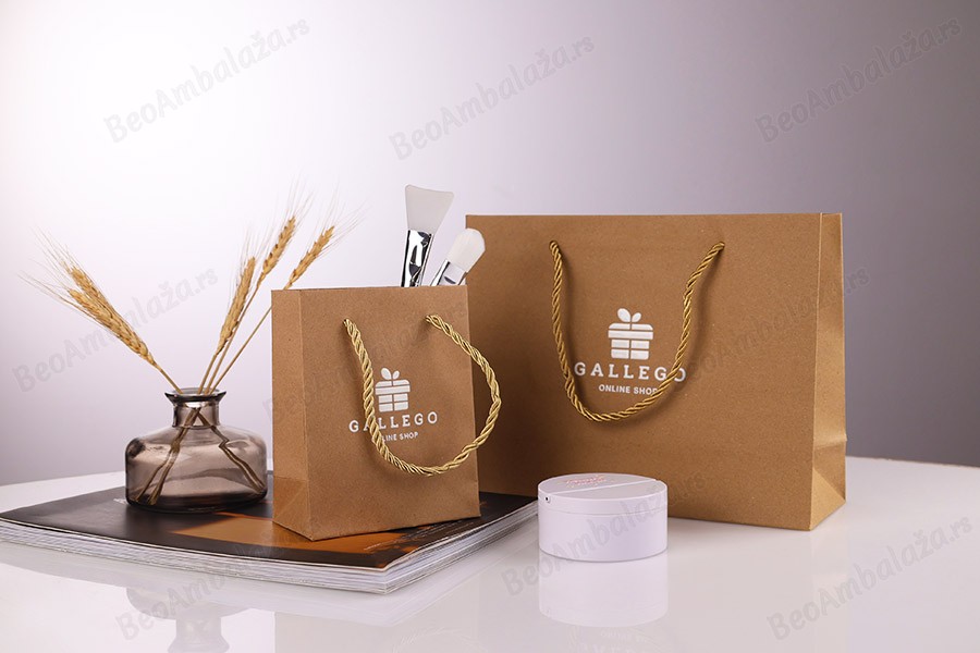Papirna braon poklon kesa sa uvijenom ručkom 200x60x150mm - 12 kom-grupa_slika