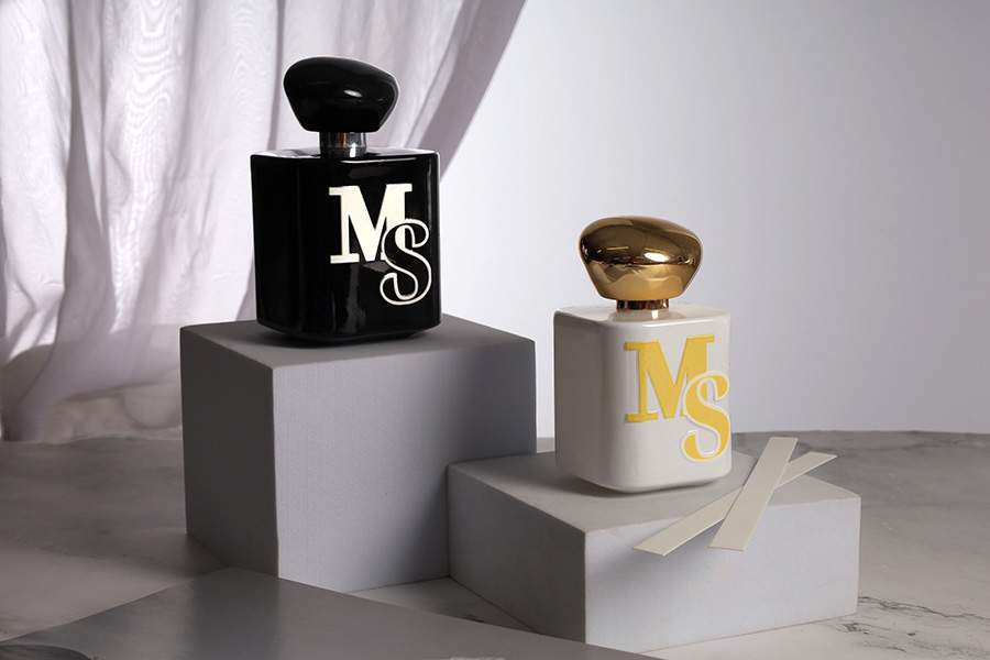  Parfemska bočica od 100 mL sa sigurnosnim zatvaranjem „Crimp“ od 15 mm, u beloj ili crnoj boji -grupa_slika