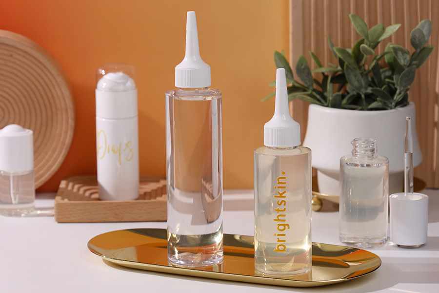 Plastična (PET) providna bočica od 150 ml sa uskim vrhom i belim zatvaračem na navoj-grupa_slika