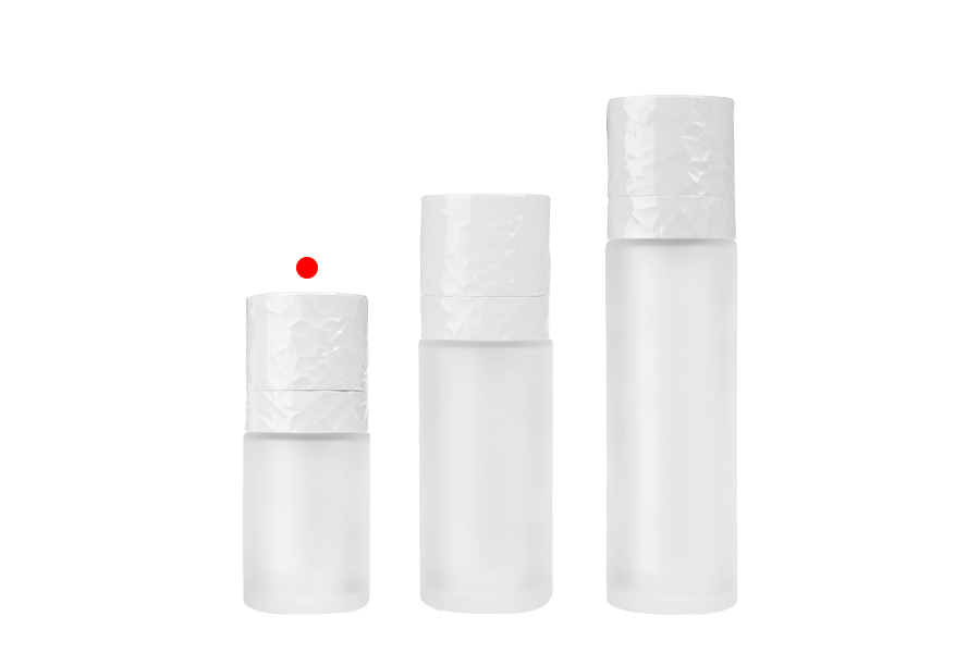 Airless dopunjiva bočica od 15 mL, sa pumpicom za kremu i peskiranim spoljnim staklenim kućištem-grupa_slika