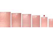 Kurirske vodootporne PE transportne kese 300x400 mm roze boje, sa samolepljivim zatvaranjem i ručkom - 100 kom Kurirske vodootporne PE transportne kese 300x400 mm roze boje, sa samolepljivim zatvaranjem i ručkom - 100 kom