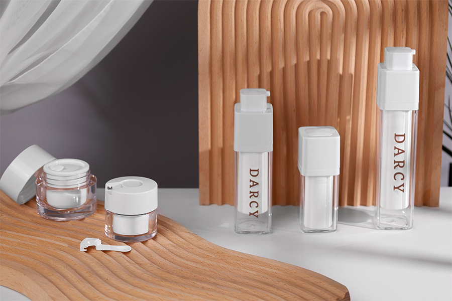 Airless akrilna bočica 50 mL sa belom pumpicom Airless akrilna bočica 50 mL sa belom pumpicom-grupa_slika