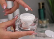 Luksuzna akrilna teglica 50mL sa zatvaračem i plastičnim međupoklopcem-grupa_slika