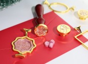 Voštani pečat prečnika 25mm u različitim Božićnim dezenima-grupa_slika