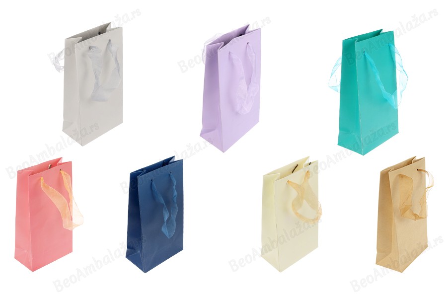 Laminirana papirna poklon kesa 110x60x200 mm sa ručkom od tila od 2 cm u raznim bojama-slika_proizvoda