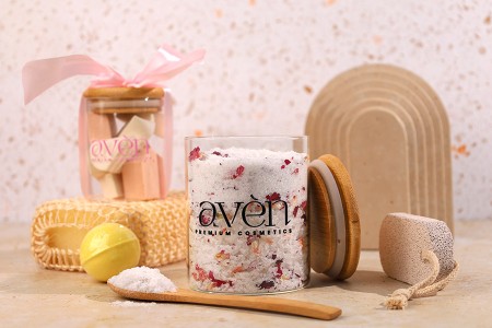 Staklena okrugla tegla 400mL, sa drvenim poklopcem i gumicom-grupa_slika