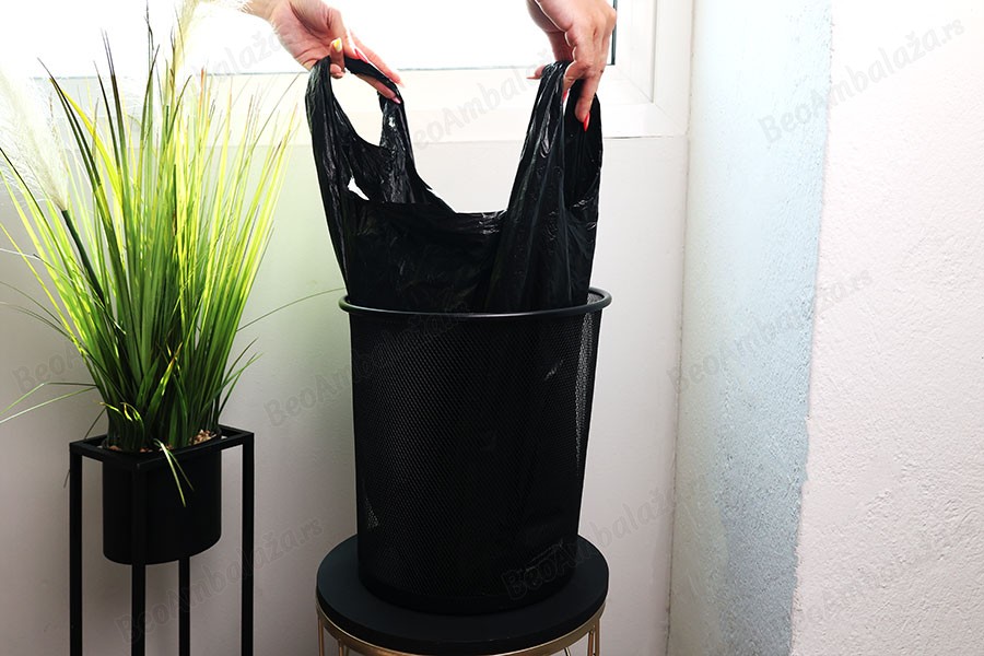 Plastična crna kesa 20x32cm - 100 kom-grupa_slika