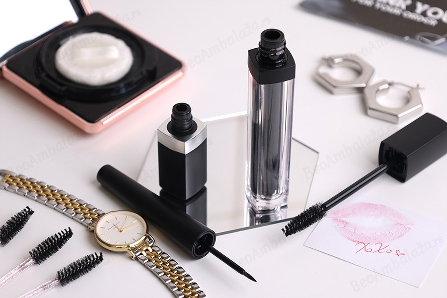 Bočica 8mL sa četkicom za eyeliner - 6 kom-grupa_slika