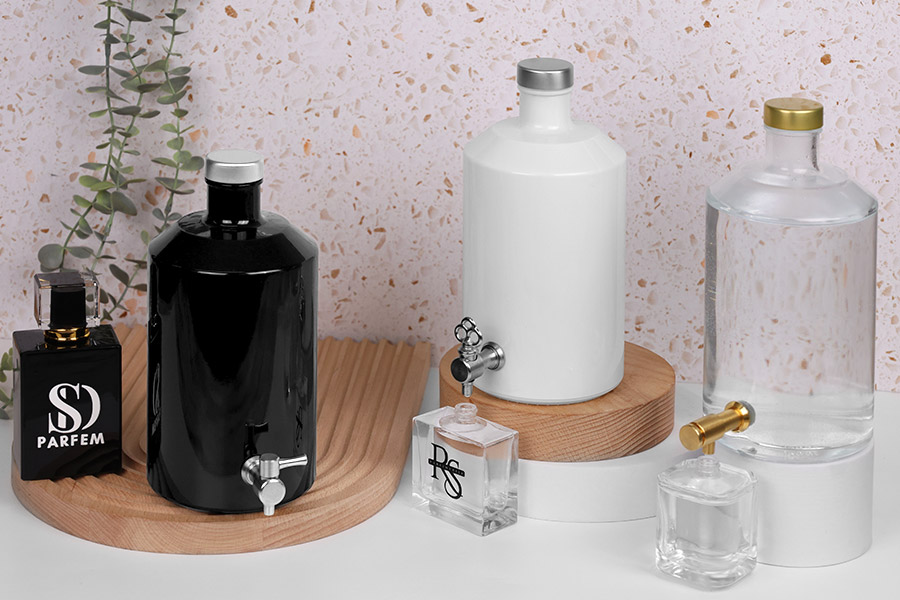 Metalna slavina, srebrne boje-grupa_slika