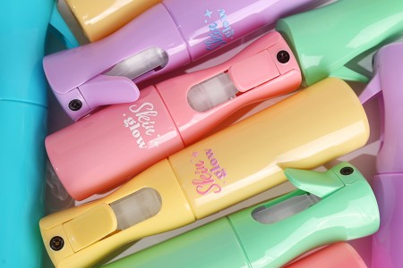 Plastična dopunjiva bočica sa raspršivačem od 300 mL, u različitim bojama-grupa_slika