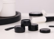Plastična kutijica za kreme od 5mL u crnoj boji - 12 kom-grupa_slika